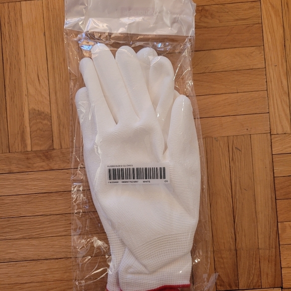 SUPREME Rubberized Work Gloves - Picture 3 of 4